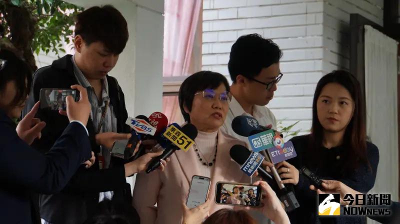 ▲針對陸配網紅「亞亞在台灣」言論涉武統,在台居留遭廢止,內政部長劉世芳表示,觸犯底線就法律處理。(圖/記者的呂炯昌攝,20925.03.12)