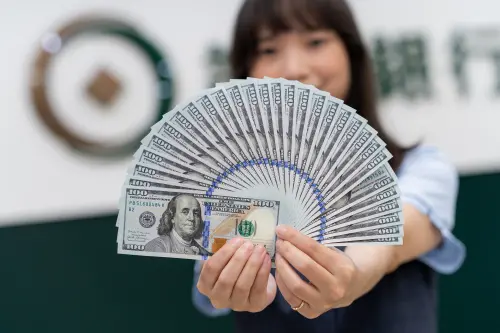 植樹節限定!一銀美元定存4.3%、匯率減碼 還為前600名客戶種樹