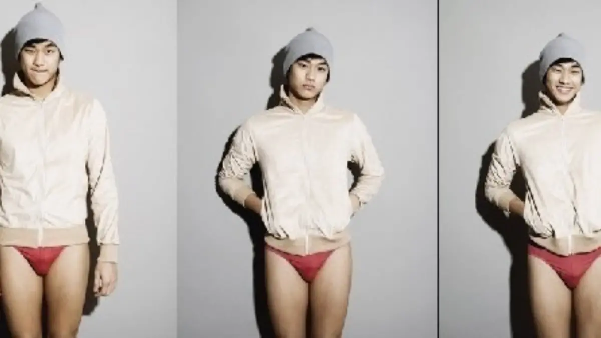 ▲韓網挖出金秀賢（如圖）的過往黑歷史，其中他只穿著紅色內褲、與朋友玩得過嗨導致「結果意外走光」的舊照，也再度被翻出，引發熱議。（圖／翻攝至韓網）