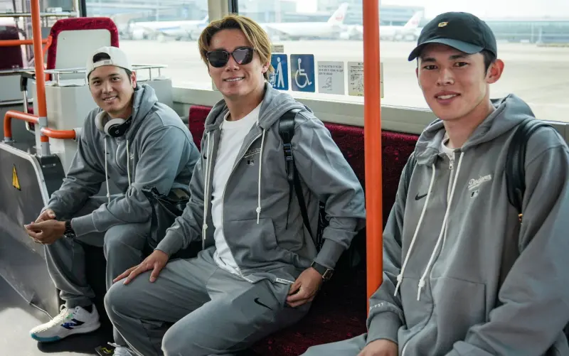 ▲道奇隊上傳大谷翔平（左）、山本由伸（中）、佐佐木朗希（右）三人的合照。（圖／取自道奇隊官方X）