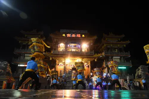 ▲車城福安宮位於屏東縣車城鄉，號稱是全台最大的土地公廟，全年香火鼎盛，香客總是絡繹不絕。（圖／車城福安宮官網）