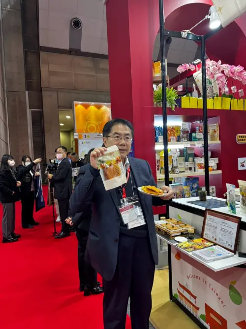 ▲黃偉哲希望藉由這次的東京食品展,成功地讓更多人認識臺南的高品質農特產品,建立「臺南」品牌優質口碑。(圖/南市府提供) ▲黃偉哲希望藉由這次的東京食品展,成功地讓更多人認識臺南的高品質農特產品,建立「臺南」品牌優質口碑。(圖/南市府提供)