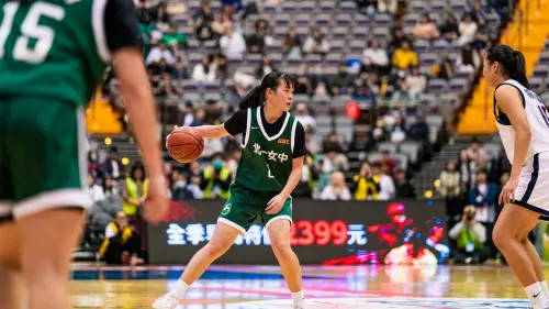 ▲永仁高中陳薇涵單場攻下18分,展現穩定進攻火力,獲選單場MVP。(圖/翻攝畫面) ▲永仁高中陳薇涵單場攻下18分,展現穩定進攻火力,獲選單場MVP。(圖/翻攝畫面)
