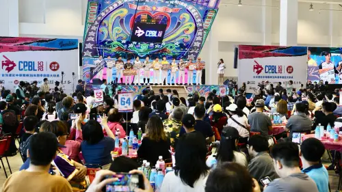 ▲活動特別邀請高雄內門知名辦桌大師準備豐盛佳餚，開放100桌供球迷購票入場支持。（圖／高市府運發局提供）