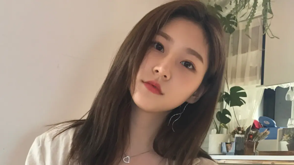 ▲男星金秀賢與金賽綸（如圖）的交往的事件持續延燒，他的經紀公司也難以承受爆料的壓力，多次聯繫金賽綸的家人，然而公司在深夜也試圖聯繫的行為，讓金賽綸的家人不堪其擾，直呼：「快點道歉！」（圖／金賽綸IG）