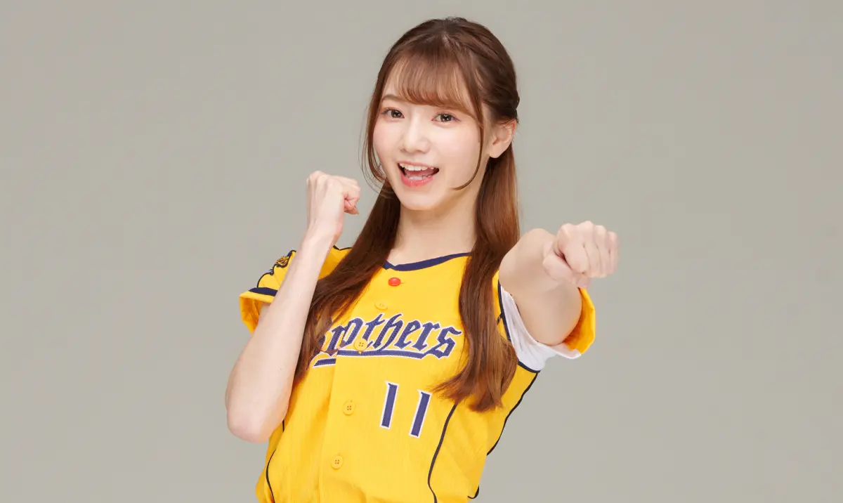 ▲前日職啦啦隊隊長、「一字馬女神」菊池桃子正式加入中信兄弟啦啦隊，她自我介紹時笑說「想當台日橋梁」。（圖／Passion Sisters提供）