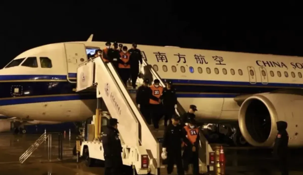 ▲泰國斷了緬甸的電力後，近期有2255名中國人被遣返。（圖／翻攝自微博）