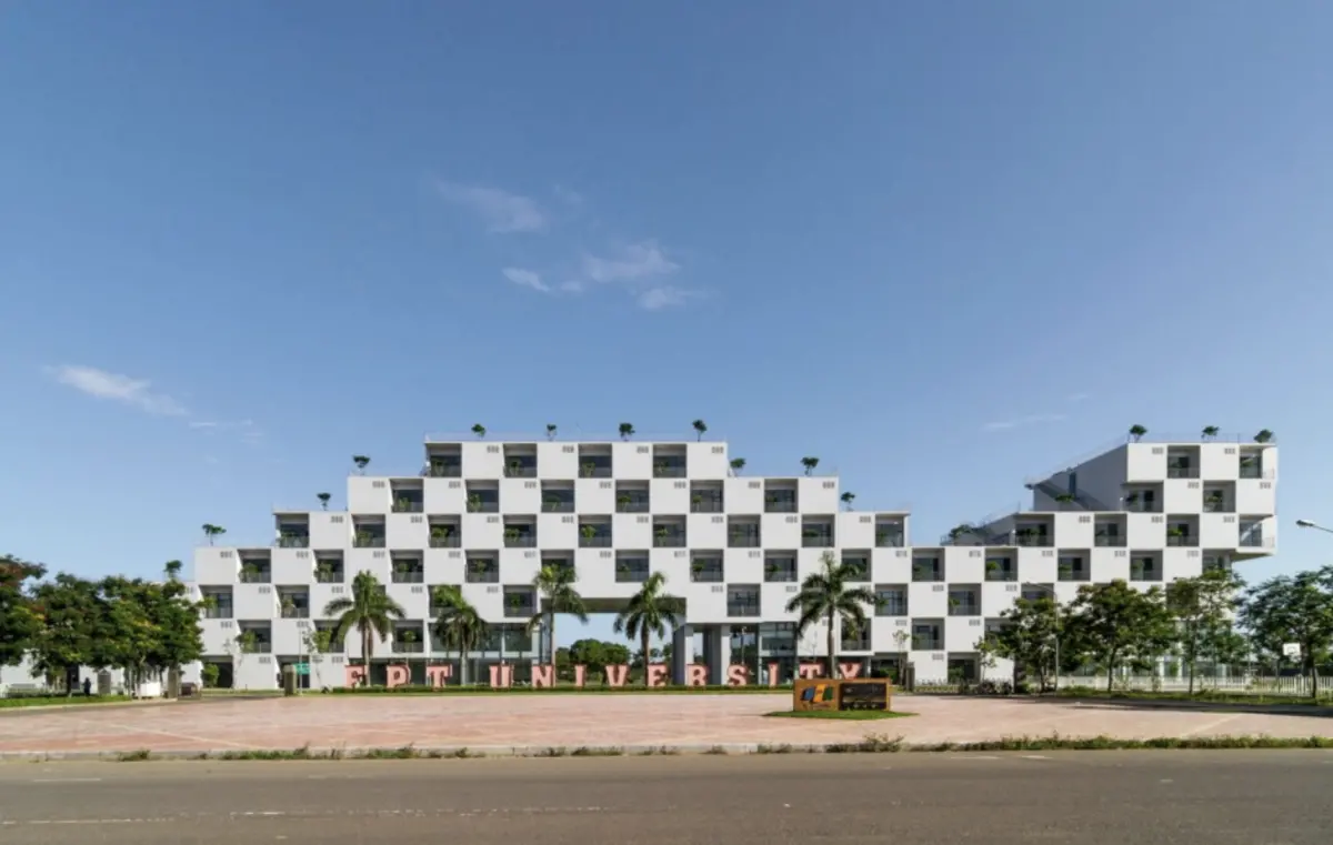 ▲越南FPT大學以培育半導體人才為主，是當地知名的貴族私立大學。（圖／翻攝自gooood.cn）