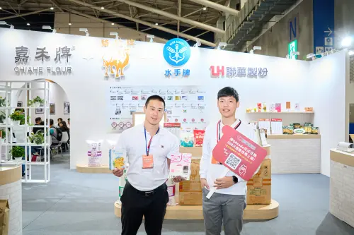 迎接「無經驗可」烘焙新時代 聯華製粉幫新手輕鬆上手 ▲烘焙展的另一個重頭戲,就是聯華製粉發表全新預拌粉系列「Let's Mix」產品。(圖/業者提供)