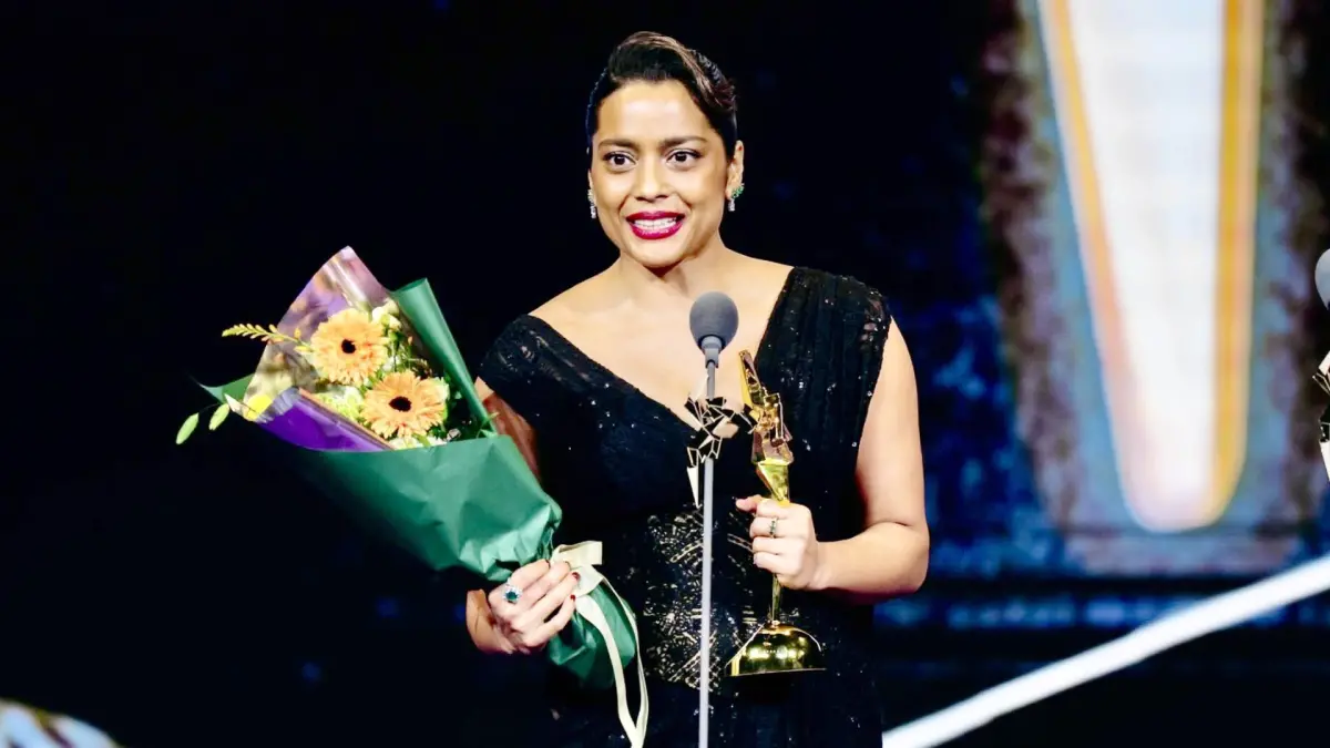 ▲印度女星莎哈娜葛絲瓦敏（如圖）憑藉電影《警上添花》（Santosh）中的精彩演出，榮獲最佳女主角大獎，擊敗本屆勁敵張艾嘉、金高銀等人。（圖／海鵬提供）