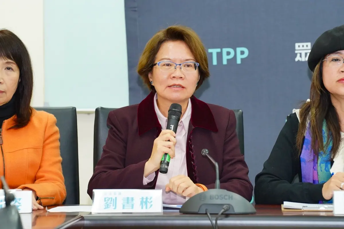 ▲民眾黨新上任的不分區立委劉書彬，昨天質詢首秀就把「奈米」講錯了。（圖／民眾黨團提供，2025.03.18）