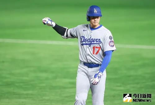 ▲洛杉磯道奇指定打擊大谷翔平在開幕戰繳出5打數2安打的好表現,幫助球隊搶下東京開幕戰的勝利。(圖/記者葉政勳攝 , 2025.03.18) ▲洛杉磯道奇指定打擊大谷翔平在開幕戰繳出5打數2安打的好表現,幫助球隊搶下東京開幕戰的勝利。(圖/記者葉政勳攝 , 2025.03.18)
