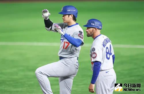 ▲洛杉磯道奇指定打擊大谷翔平在開幕戰繳出5打數2安打的好表現,幫助球隊搶下東京開幕戰的勝利。(圖/記者葉政勳攝 , 2025.03.18) ▲洛杉磯道奇指定打擊大谷翔平在開幕戰繳出5打數2安打的好表現,幫助球隊搶下東京開幕戰的勝利。(圖/記者葉政勳攝 , 2025.03.18)