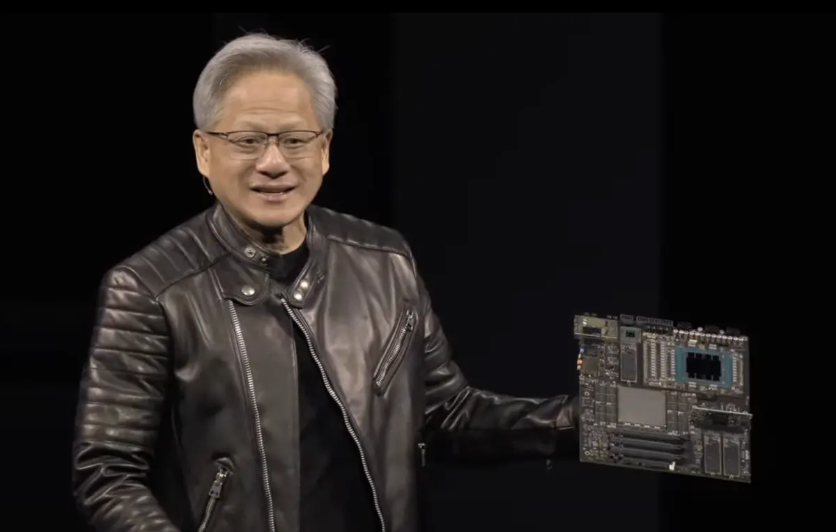 ▲輝達「GTC 2025」大會今（19）日登場，執行長黃仁勳於台灣時間凌晨1時舉行主題演講，會中揭露全新晶片陣容。（圖／擷取自輝達YT）