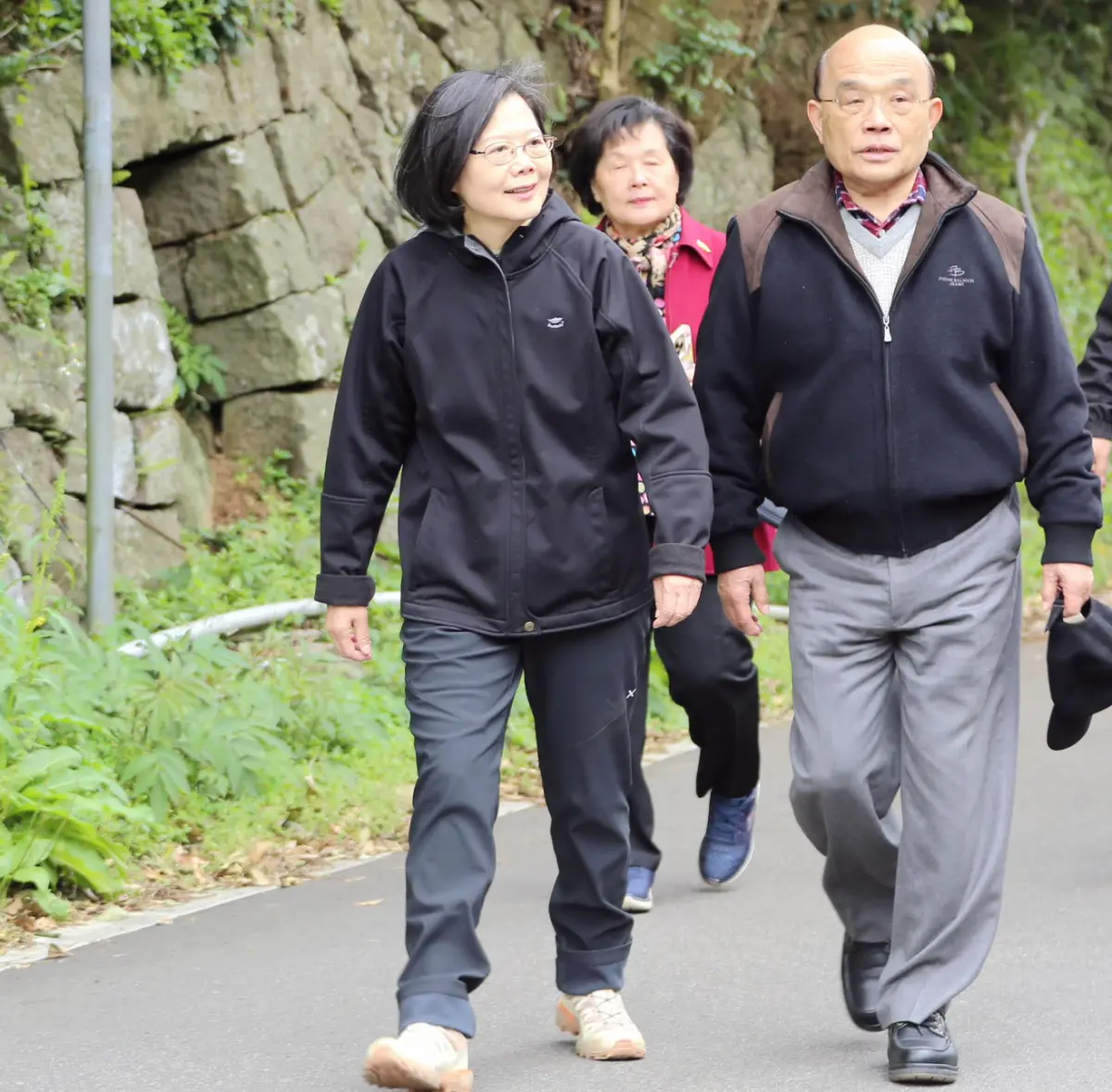 ▲蘇貞昌與蔡英文相約去爬山。（圖／蔡英文臉書）