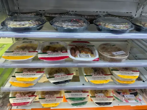 ▲7-11原訂於明（19）日推出金秀賢聯名商品，不過今日直擊門市，疑因金秀賢風波未如期上架。（圖／記者鍾怡婷攝）