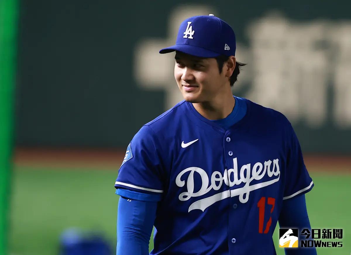 ▲大谷翔平話題性不斷，一直以來都是媒體關注的焦點。近日有日媒表示大谷翔平與媒體互動總是一貫地彬彬有禮，「他並不會因為面對的對象而改變態度，不管你是資深記者、還是新記者。」（圖／記者葉政勳攝 , 2025.03.18）