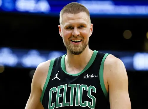 Kristaps Porzingis繳出25分13籃板。(圖/美聯社/達志影像) ▲Kristaps Porzingis繳出25分13籃板。(圖/美聯社/達志影像)