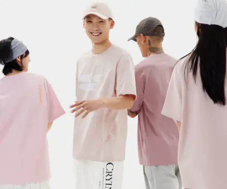 ▲復古潮流Ｔ恤經典不敗。（圖／翻攝網路）