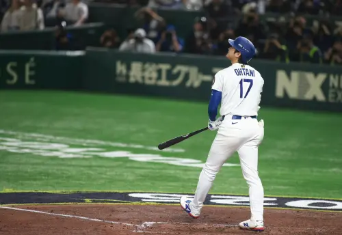 大谷翔平敲出本季全壘打。(圖/記者葉政勳攝) ▲大谷翔平敲出本季全壘打。(圖/記者葉政勳攝)