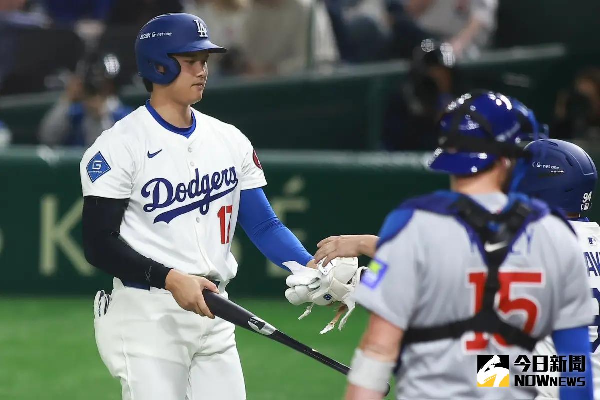 ▲大谷翔平在大聯盟海外賽第二戰第四打席被故意保送，全場噓聲四起。（圖／記者葉政勳攝）