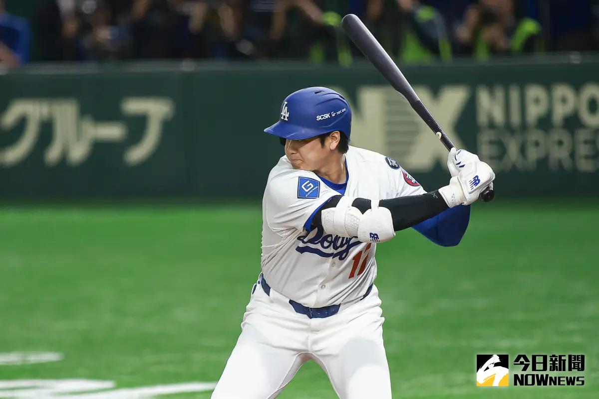 ▲洛杉磯道奇世界球星大谷翔平於第五局敲出本季首轟後，第七局即被芝加哥小熊隊故意四壞球保送。當時現場便噓聲不斷，大聯盟記者Michael Clair也在社群上發文痛批芝加哥小熊隊「不如直接舉白旗」。（圖／記者葉政勳攝 , 2025.03.19）