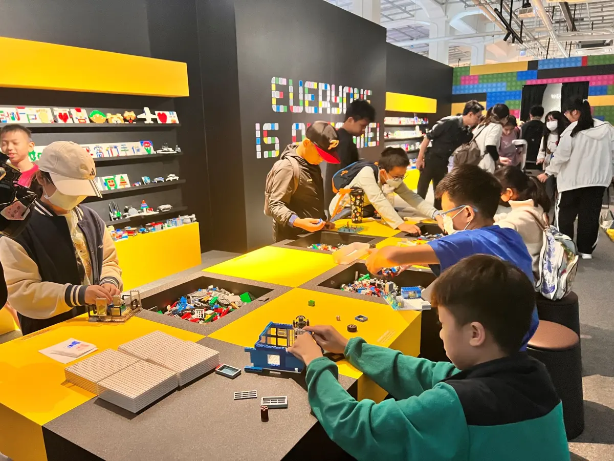 ▲屏菸「FUN玩樂高R風」展期倒數邀請親子兒童節連假於一起體驗創意的樂高世界。（圖／屏東縣府提供）
