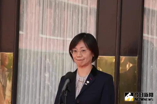 失言加溫大罷免！藍議員嗆「少講話」　翁曉玲反擊：那是你的意見
