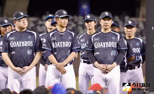 ▲中職周思齊(右一)揪退役球星組隊,「GOATBROS」成軍挑戰雙北世壯運。(圖/記者李政龍攝,2025.03.21) ▲中職周思齊(右一)揪退役球星組隊,「GOATBROS」成軍挑戰雙北世壯運。(圖/記者李政龍攝,2025.03.21)