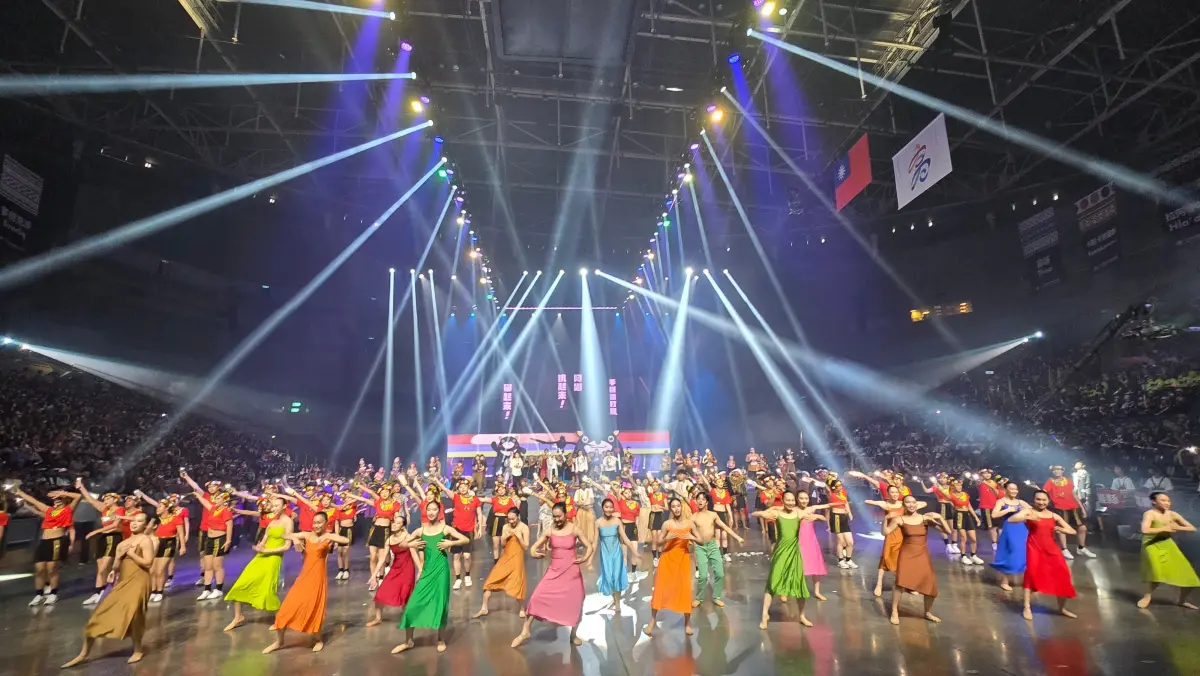 ▲所有演出團隊結合獲邀參與巴黎文化奧運DJ汝妮、阿爆一起演出。（圖／高市府運發局提供）