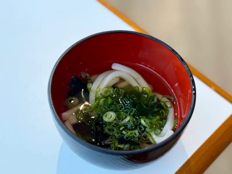 ▲讚岐烏龍麵源自於日本香川縣，因香川縣舊地名為「讚岐」，因此以此為名，據說香川縣還有人可以三餐都吃烏龍麵也吃不膩。（圖／記者葉盛耀攝）