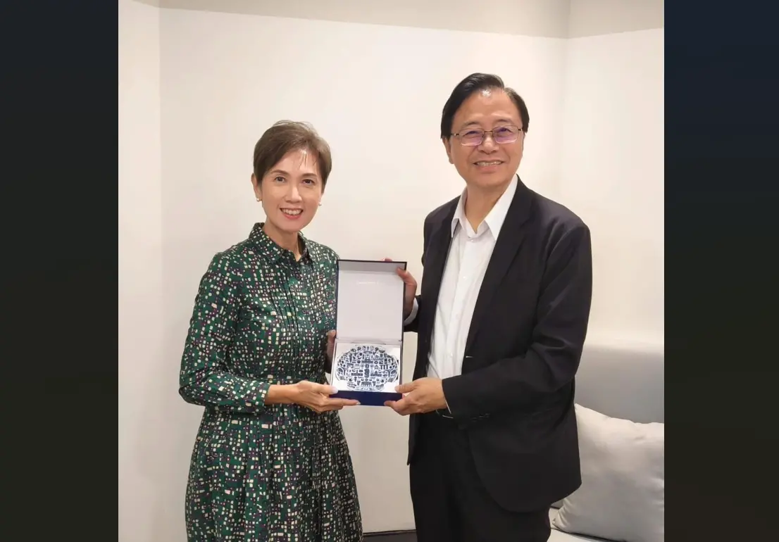 ▲桃園市長張善政21日率團訪問新加坡數碼發展與新聞部（Ministry of Digital Development and Information，MDDI），部長楊莉明（Josephine Teo）親自接待。（圖／桃園市政府提供）