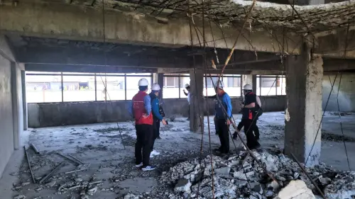 ▲市府會同台中市建築師、土木技師、結構技師等三大公會共同現勘。（圖／台中市政府提供，2025.03.22）