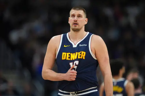 ▲明星中鋒Nikola Jokic數據依舊頂尖，卻可能痛失MVP！關鍵不在選票疲勞，而是雷霆與SGA的團隊戰績更勝一籌。（圖／美聯社／達志影像）