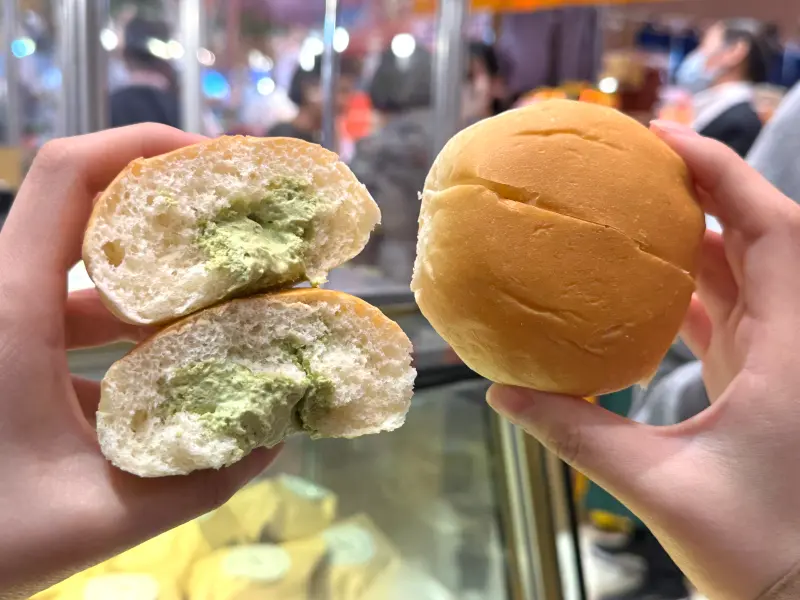 ▲全台最大日本展「春の北海道展」來了，必吃包括「北海道-妹妹今川燒 奶霜生乳包」，售價80元／個。（圖／記者鍾怡婷攝）