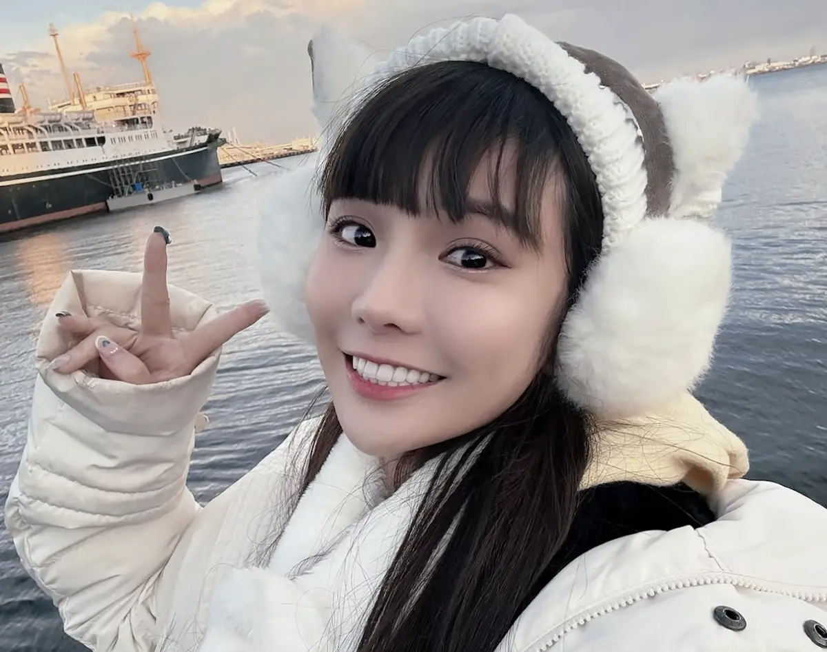 ▲樂天女孩琳妲昨日晚間遇上車禍，從她IG限時動態可以看到，車子前座的安全氣囊整個彈開、保險桿脫落，看起來十分嚴重，但幸好她的傷勢並不嚴重。（圖／琳妲 IG）