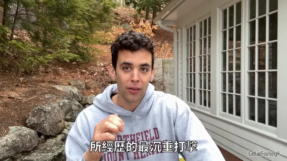 ▲美國反共YouTuber樂樂法利發影片日前表示已申請到就業金卡，但卻被告知禁止入境台灣。（圖／取自樂樂法利YouTube頻道）