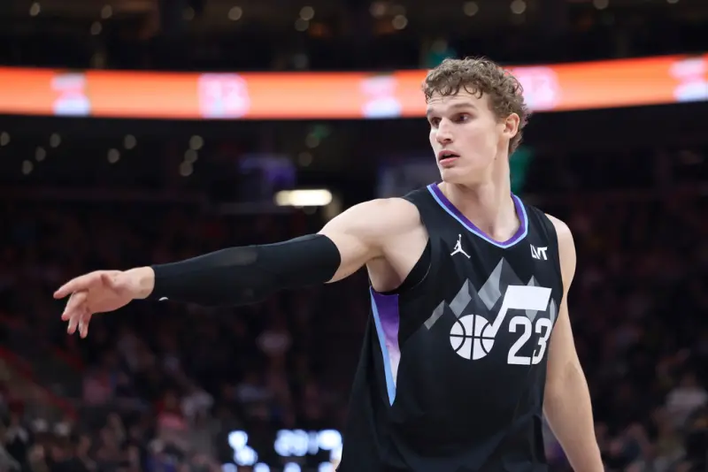 ▲本賽季，猶他爵士隊（15勝51敗）早早確定了擺爛方向，目標直指2025年選秀狀元。然而，這種策略卻讓當家球星Lauri Markkanen的未來變得撲朔迷離。（圖／美聯社／達志影像）