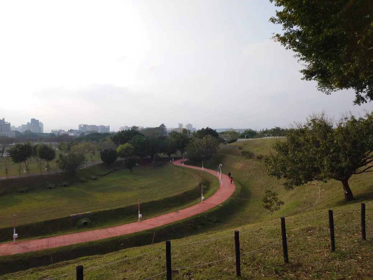 ▲市議員陳俞融指出，盧市長上任以來賣市地面積達1.43個中央公園(圖／陳俞融提供2025.3.23)