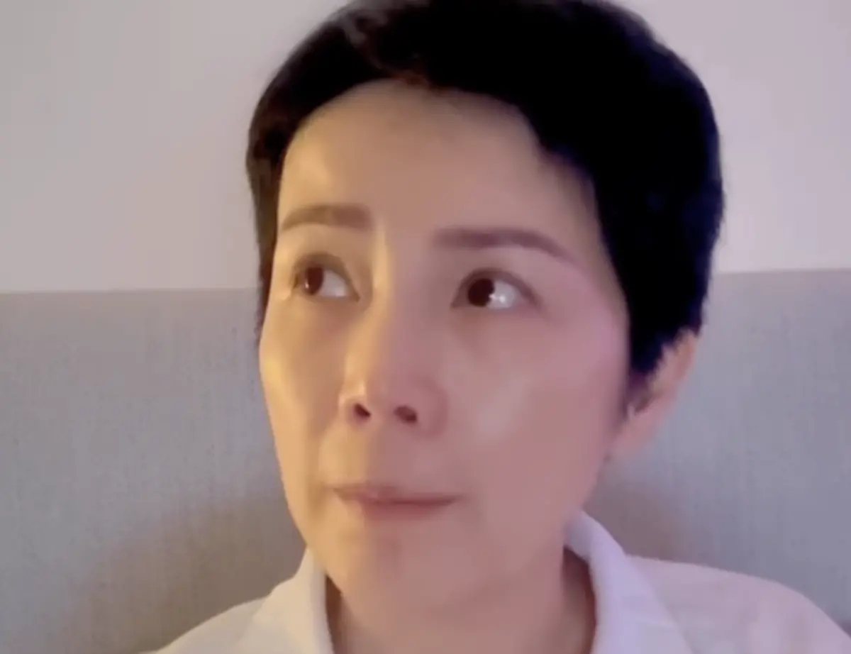▲50歲的香港女星吳忻熹傳出乳腺癌復發變成第四期，癌細胞擴散到淋巴腺還到了尾龍骨，心、肺積水，她也在治療過程中流淚直喊痛，卻仍然沒放棄痊癒的希望。（圖／摘自吳忻熹IG）