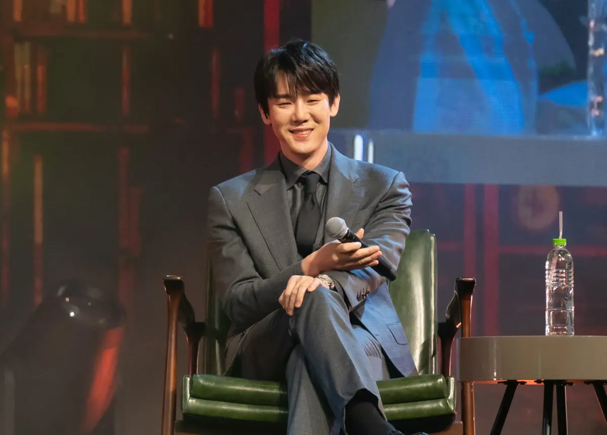 ▲柳演錫來台開見面會，化身《現在撥打的電話》中的「白司彥」告白粉絲。（圖／瑞田文創）