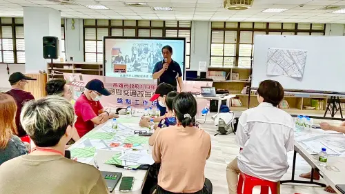 ▲ 八卦國小通學步道是採公民參與優化鄰里之間的通行環境，嘉惠鄰近居民行的安全，也讓學生、家長接送孩子上下學更加安全。（圖／高市府教育局提供）