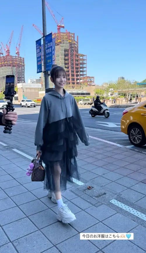 河北彩伽天天在社群上傳OOTD,粉絲直呼超像仙女。(圖/河北彩伽IG) ▲河北彩伽天天在社群上傳OOTD,粉絲直呼超像仙女。(圖/河北彩伽IG)