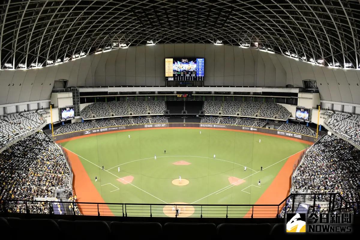 ▲中職在臺北大巨蛋舉辦官辦熱身賽，兩日加起來湧入34519人。（圖／記者林柏年攝）