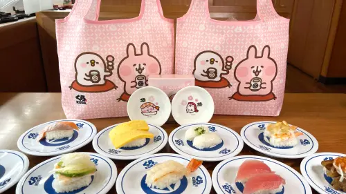 ▲聯名「卡娜赫拉的小動物」最新滿額贈，「醬油碟二入組」、「輕巧摺疊購物袋」也開搶。（圖／藏壽司提供）