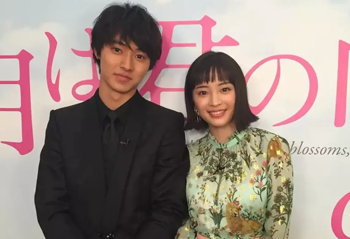 ▲山崎賢人（左）和廣瀨鈴（右）傳出分手消息，且男方已搬離同居愛巢，2人疑似因為聚少離多導致感情生變。（圖／X）