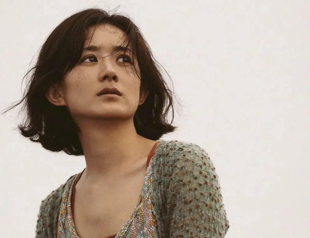 ▲趙麗穎（如圖）知道李慧君有整鼻子之後，打鬥戲都刻意避開她鼻子周圍，令不少粉絲都稱讚趙麗穎人美心善。（圖／向陽花官方微博）