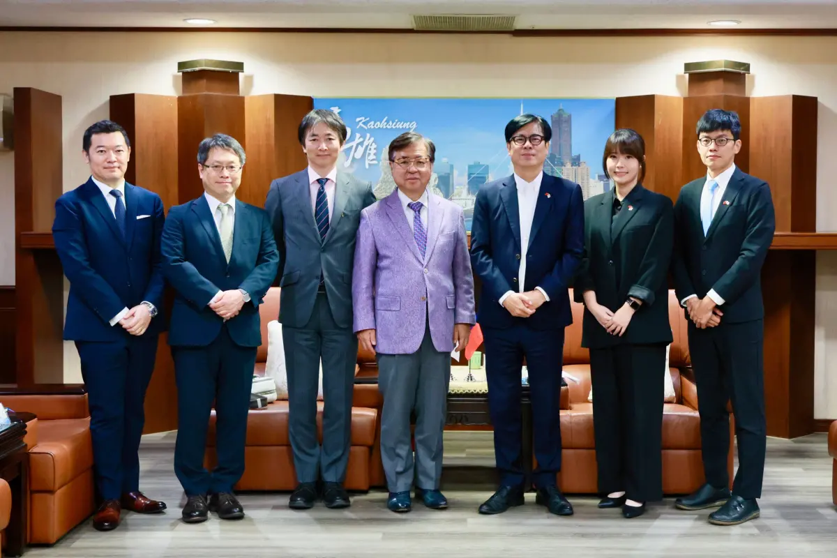 ▲日本智庫「笹川和平財團」常務理事兼原信克24日率團拜會高雄市長陳其邁，就台灣、日本、美國經濟外交關係及台海安全等議題進行交流。(圖／高市府提供)