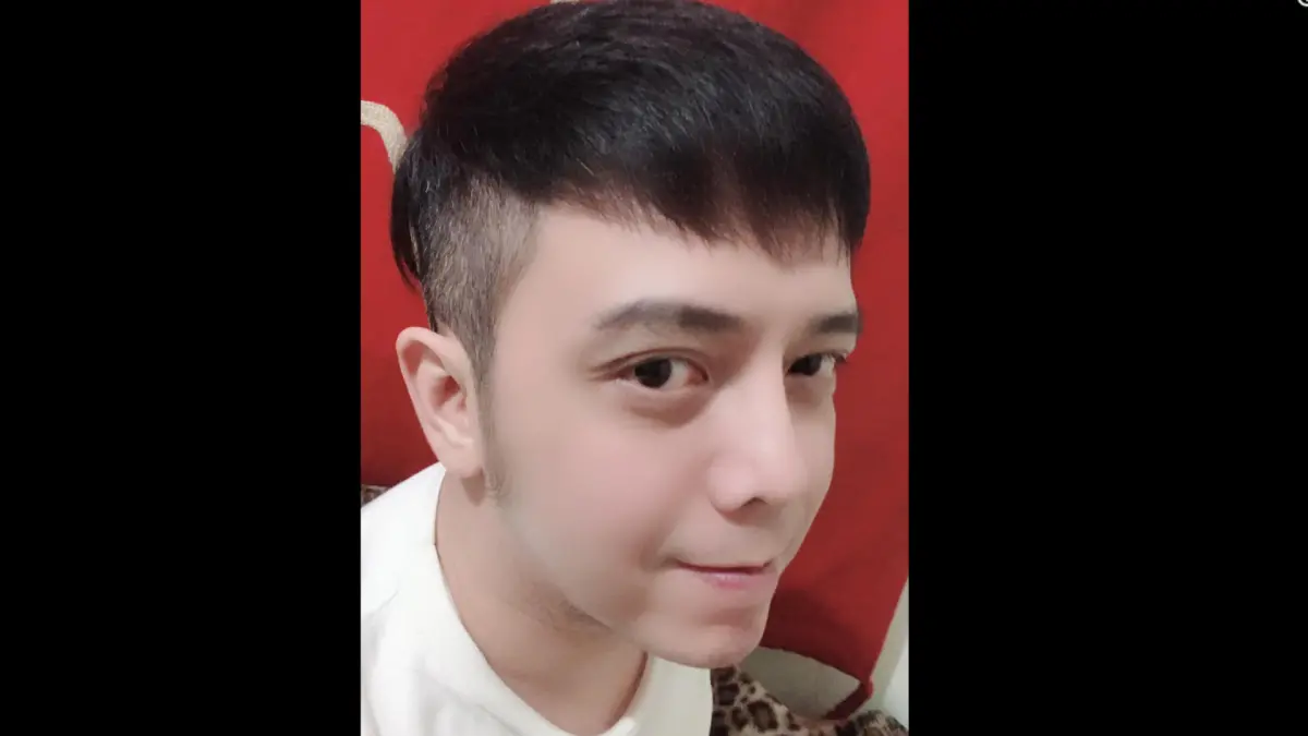 ▲小炳今日發文表示自己健康亮紅燈，目前已看了血液腫瘤科，希望粉絲為我祈福，曾因「菌血症」險器官衰竭，因此前簽下「放棄急救書」，表示如果有那一天，除了回到上帝身邊外，還可以遺愛人間，讓許多粉絲動容。（圖／翻攝自Facebook 余俊賢）