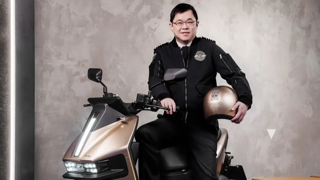 ▲ Gogoro Pulse Starwalker Edition 星宇航空特仕版，特別由星宇航空董事長張國煒親自參與設計，打造出致敬飛行器的全新車色、儀表與音效。（圖／官方提供）